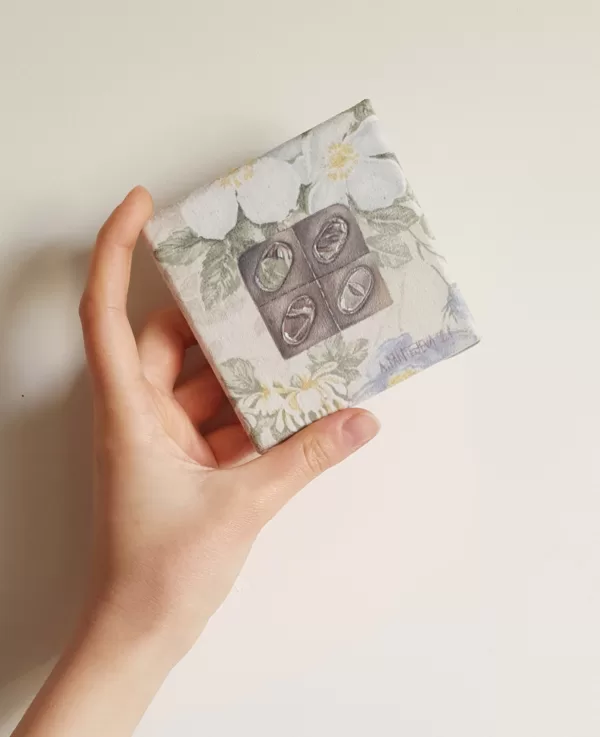 "Ibumetīns", 10x10cm, audekls/eļļa, 2021. Pieejams